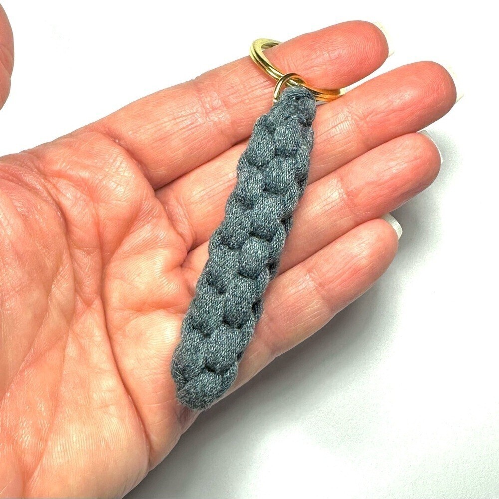 Grey Box Knot Keychain Gold Ring Braided T-Shirt Yarn Macrame Nautical Lanyard
